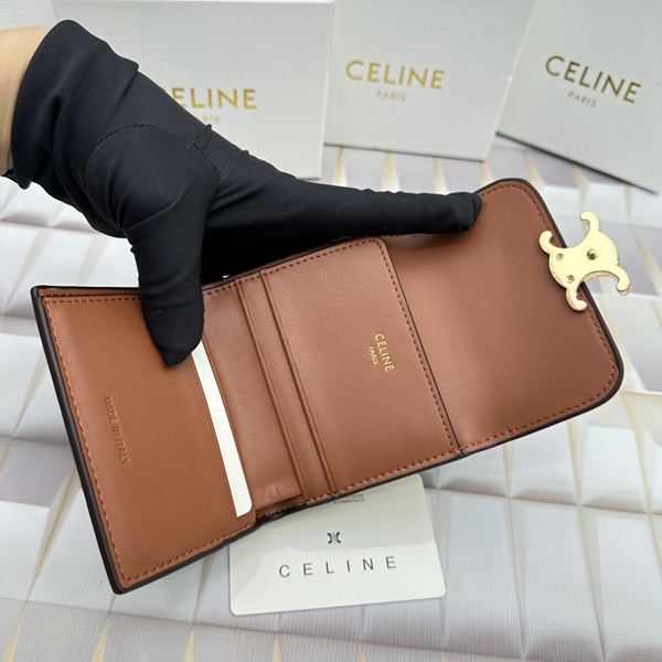 超激安ブランド財布偽物着用イメージ